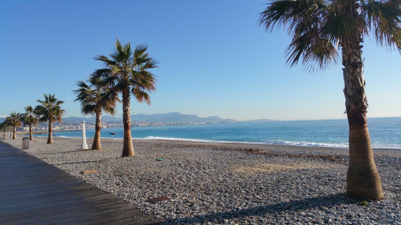 Residence Cap Azur Maison N° 106 Villeneuve-Loubet Exterior foto